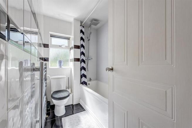 36FarnabyDrive(Interior)(23of25).jpg