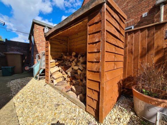 Log Shed