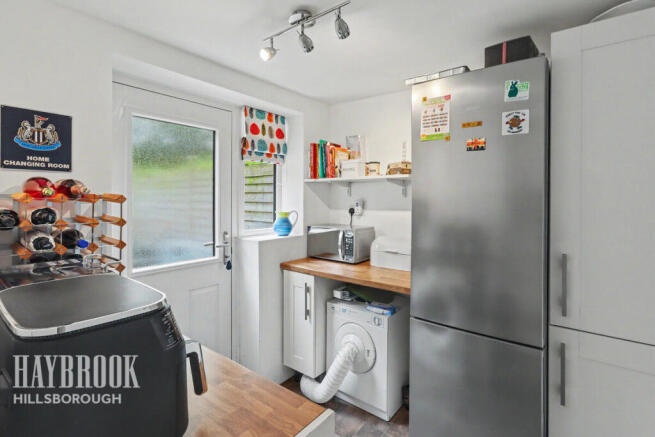 3 bed Semi-Detached for sale Image 9
