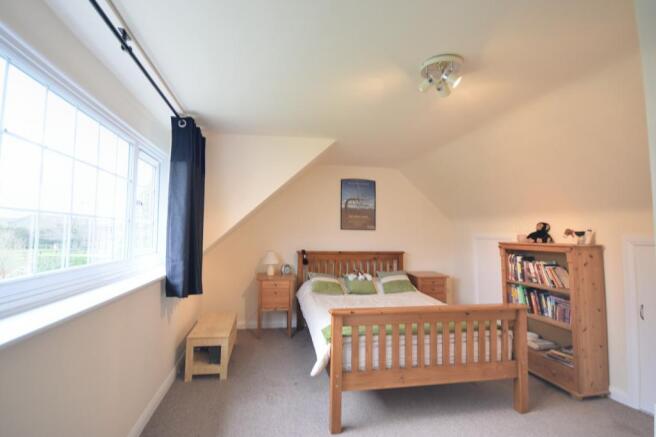 Bedroom 2 (Double)