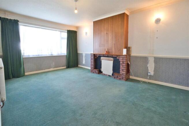 Lounge Dining Room to front