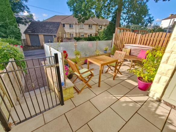 3 bed Town House for sale Image 6