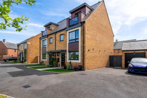 7, Cape Ruby Close, Bishops Cleeve, Cheltenham GL52 7YL