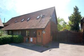 3, Hatch Farm Mews, Addlestone KT15 2DU