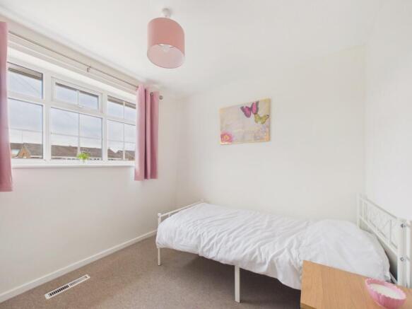 2 bed Semi-Detached Bungalow for sale Image 6