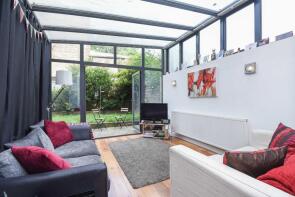 Flat A, 72, Belsize Road, London NW6 4TG