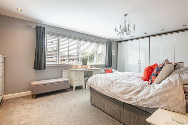 Principal bedroom