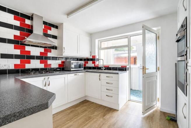 3 bed Detached for sale Image 6