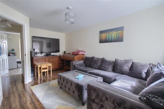 3 bed Semi-Detached for sale Image 2