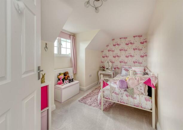 16 Old Farm Drive-bed4.jpg