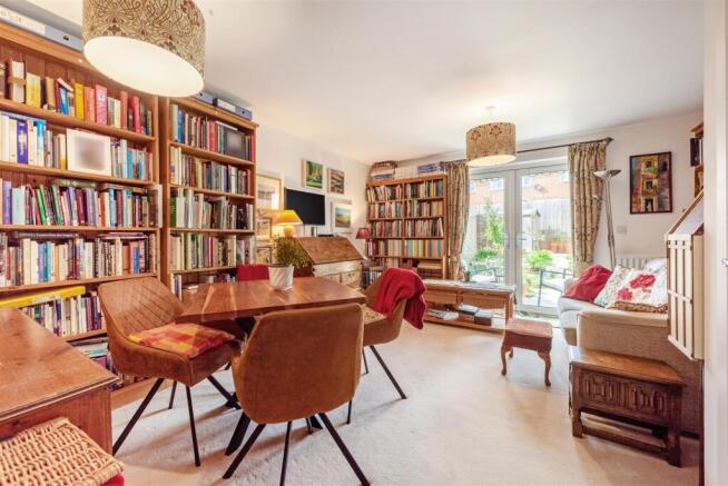 Sitting/Dining Room