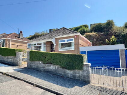 Little Ash Gardens, Saltash Passage, Plymouth, PL5 1JZ