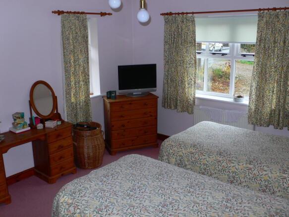 Bedroom 1 (Double)