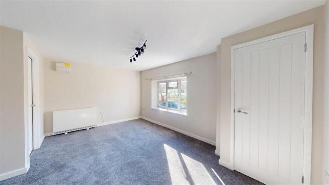 Flat-1-2-School-Bank-Pontesbury-10192026_135600.jp