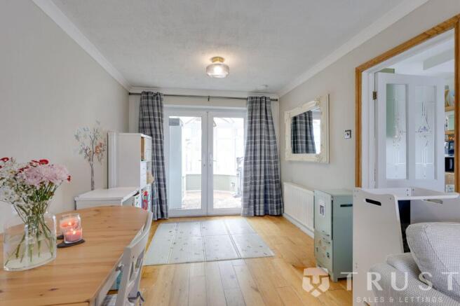 3 bed Semi-Detached for sale Image 10