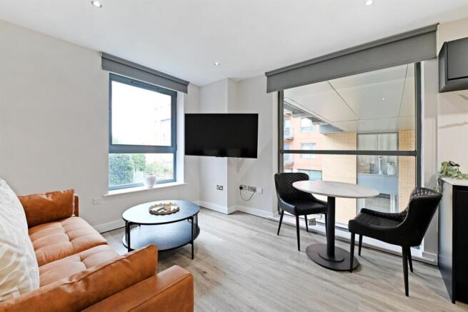 1 bed Apartment to rent Image 3