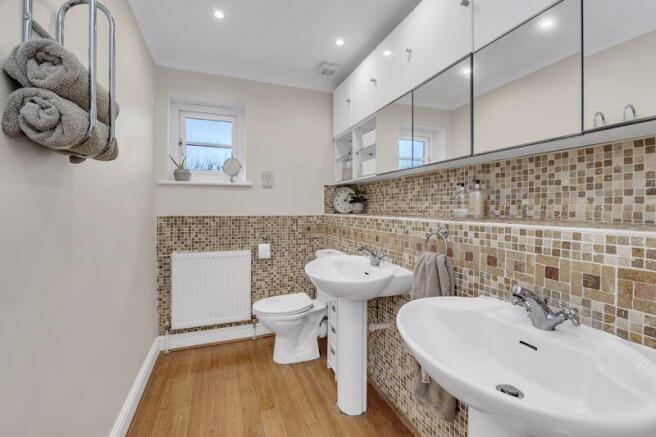 Ensuite