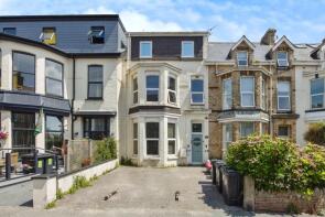 Flat 4, 3, Tolcarne Road, Newquay TR7 2NQ