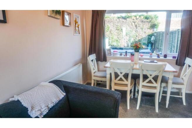 Lounge/Dining Room