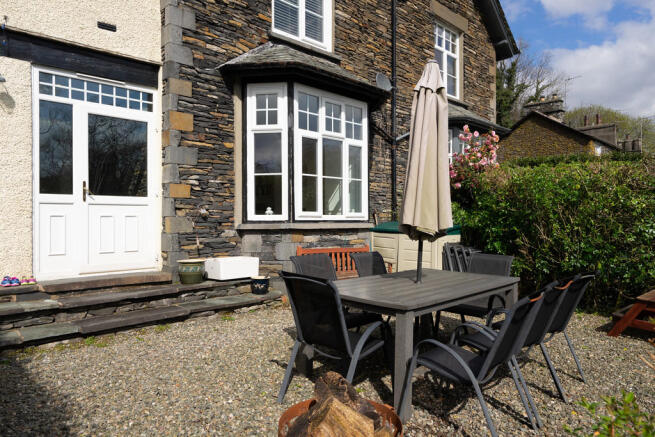 Gravelled Patio A...