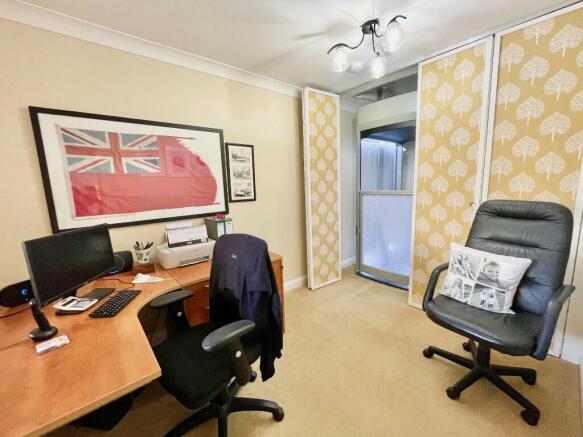 Photo 12