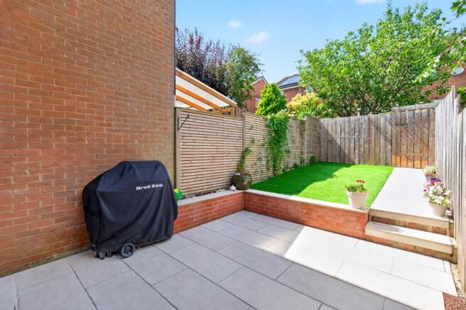 2 bed Terraced for sale Image 6