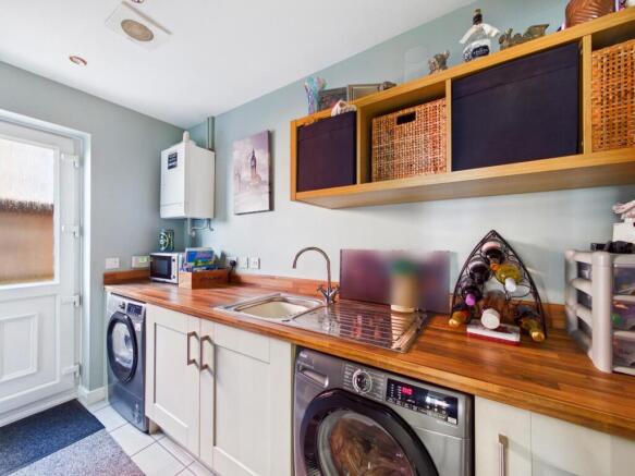3 bed Detached for sale Image 11