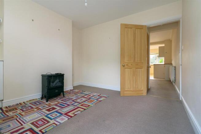 SITTING ROOM: