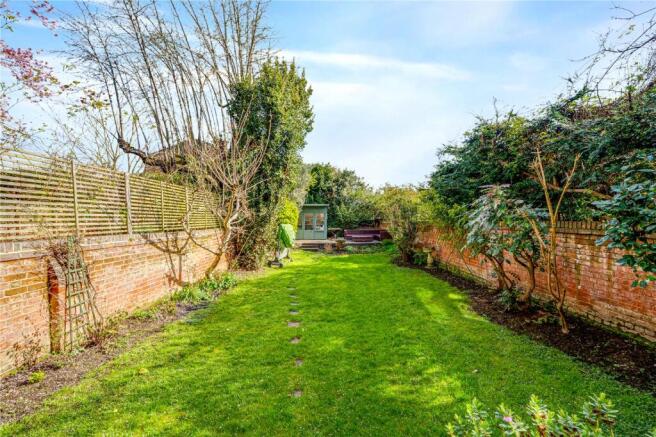Waldegrave Gardens, Strawberry Hill, Twickenham, TW1 photo 4