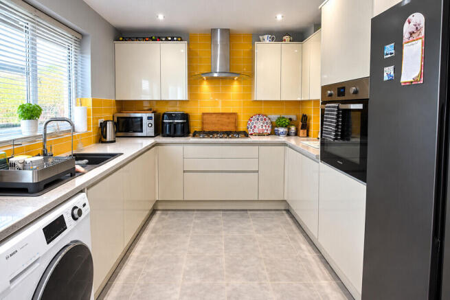 Kitchen 1