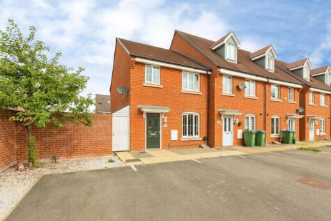 Merton Close, Aylesbury, Buckinghamshire, HP18