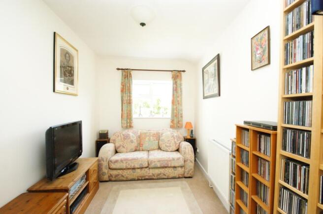 Snug/Playroom