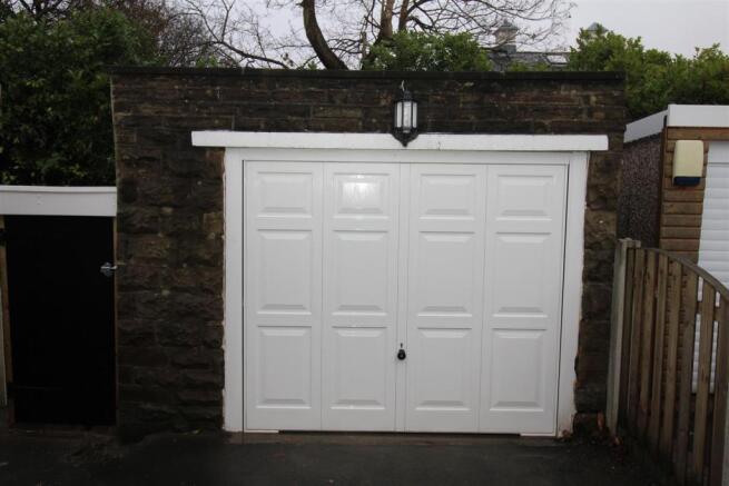 Detached Garage