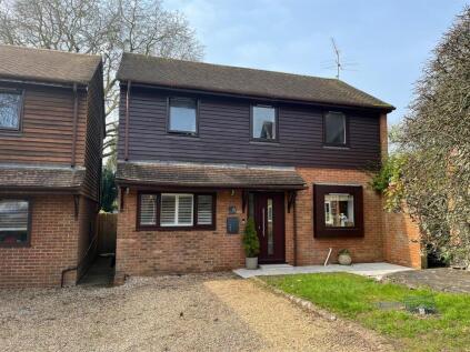 Oak Tree Road, Marlow