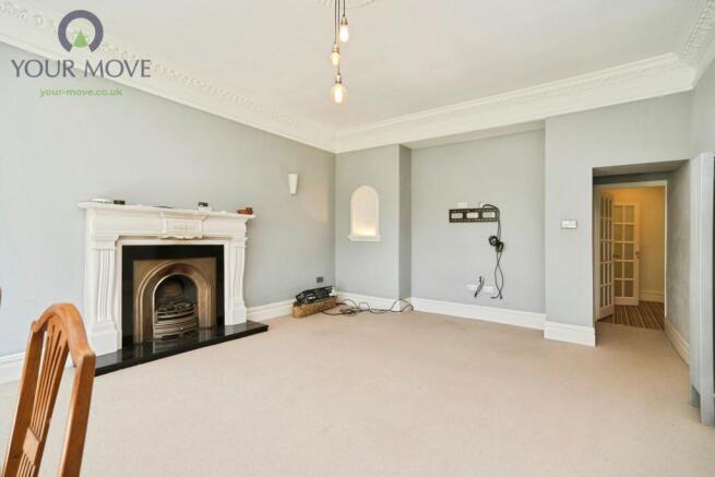 2 bed Flat for sale Image 7