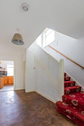 Llanrumney Avenue 31-10.jpg