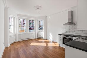Flat 1, 28, Cobham Road, Westcliff-on-sea SS0 8EA