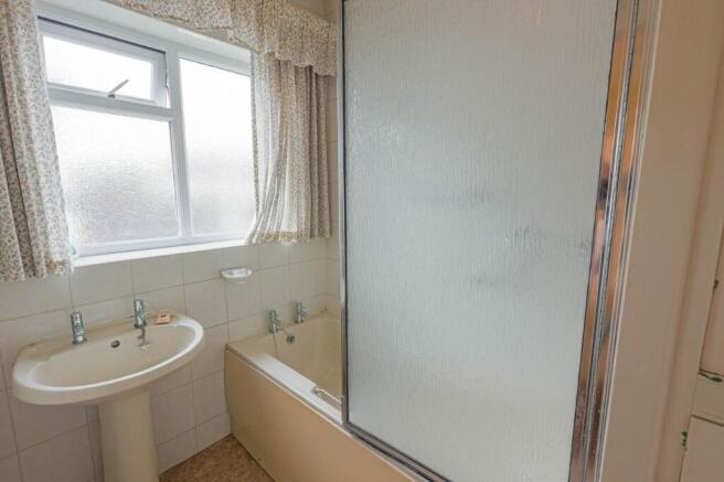 3 bed Semi-Detached for sale Image 8