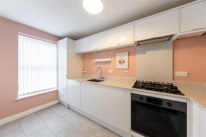 Gordale Close, Winnington, Northwich photo 4