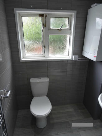 Shower room 1