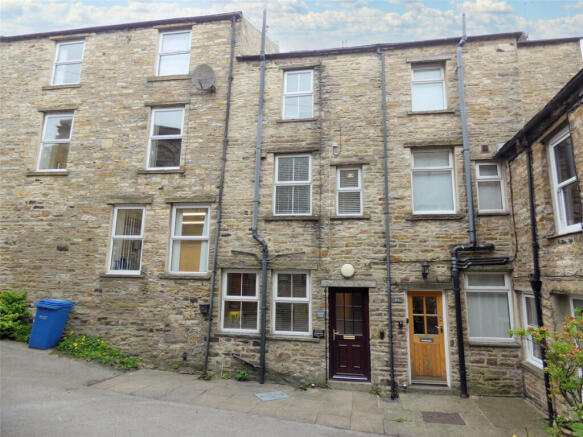 3 bed Terraced for sale Image 12
