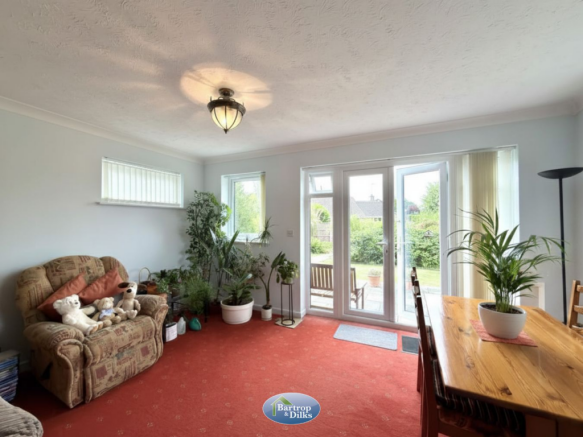 2 bed Detached Bungalow for sale Image 7