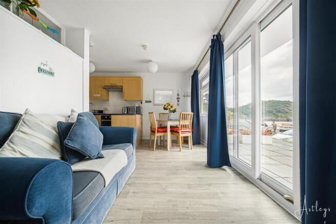 Kitchen/Living Room