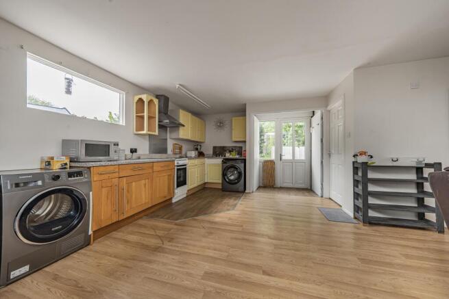 Kitchen 1