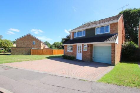 Sarum Crescent, Wokingham, RG40
