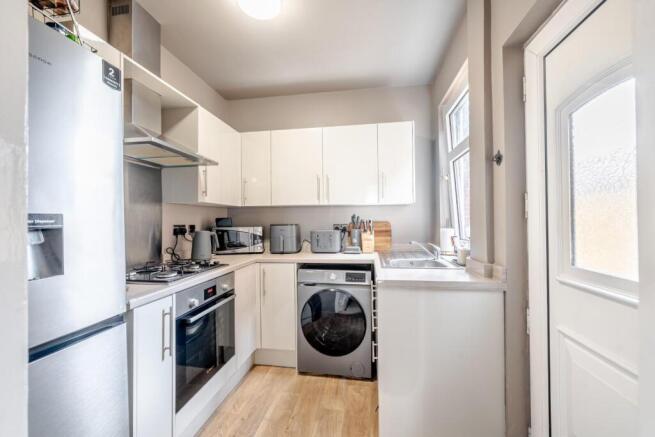 2 bed Terraced for sale Image 8