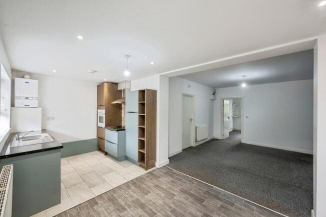 2 bed Semi-Detached for sale Image 8