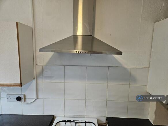 2 bed Terraced to rent Image 11