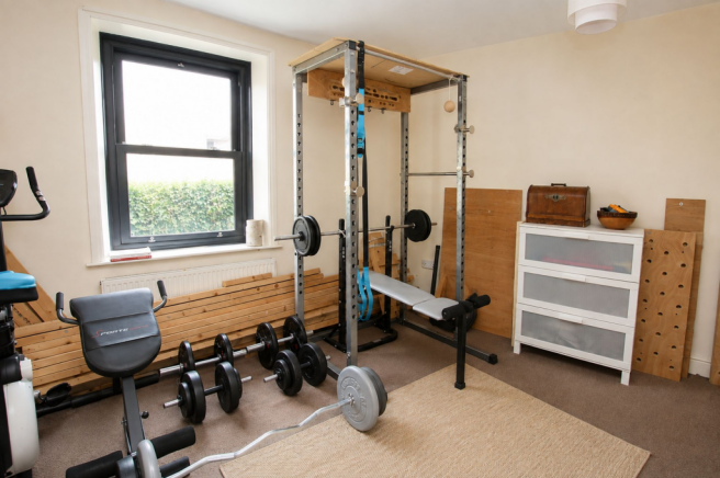 2 bed Terraced for sale Image 12