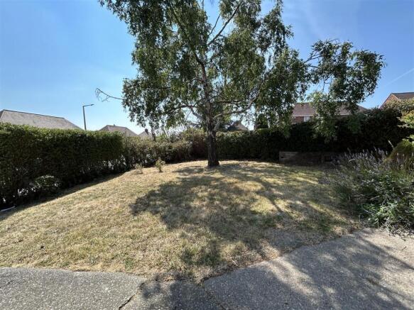 3 bed Semi-Detached for sale Image 12